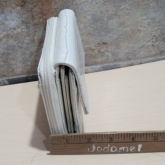 Vintage Leather Zip Around Wallet Cream Purse Snap Bifold - Picture 8 of 15